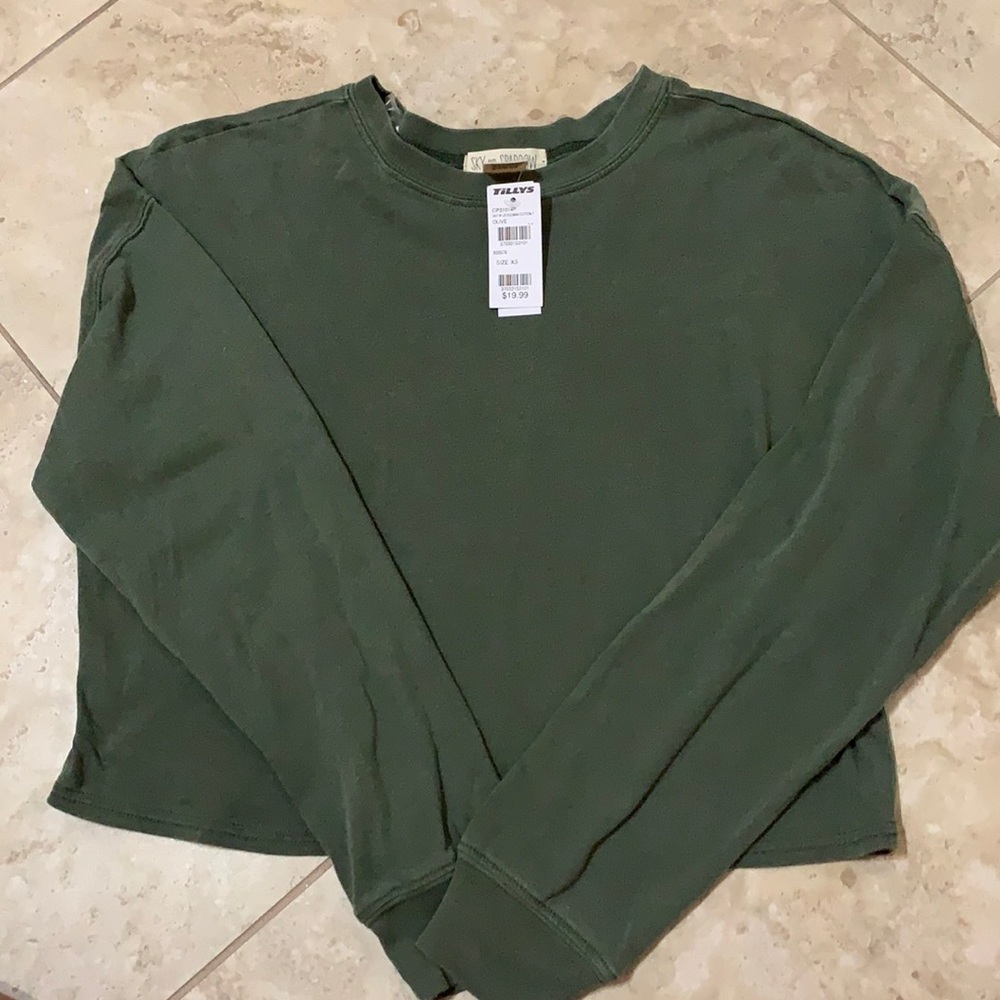 Sky and sparrow long sleeve crop top